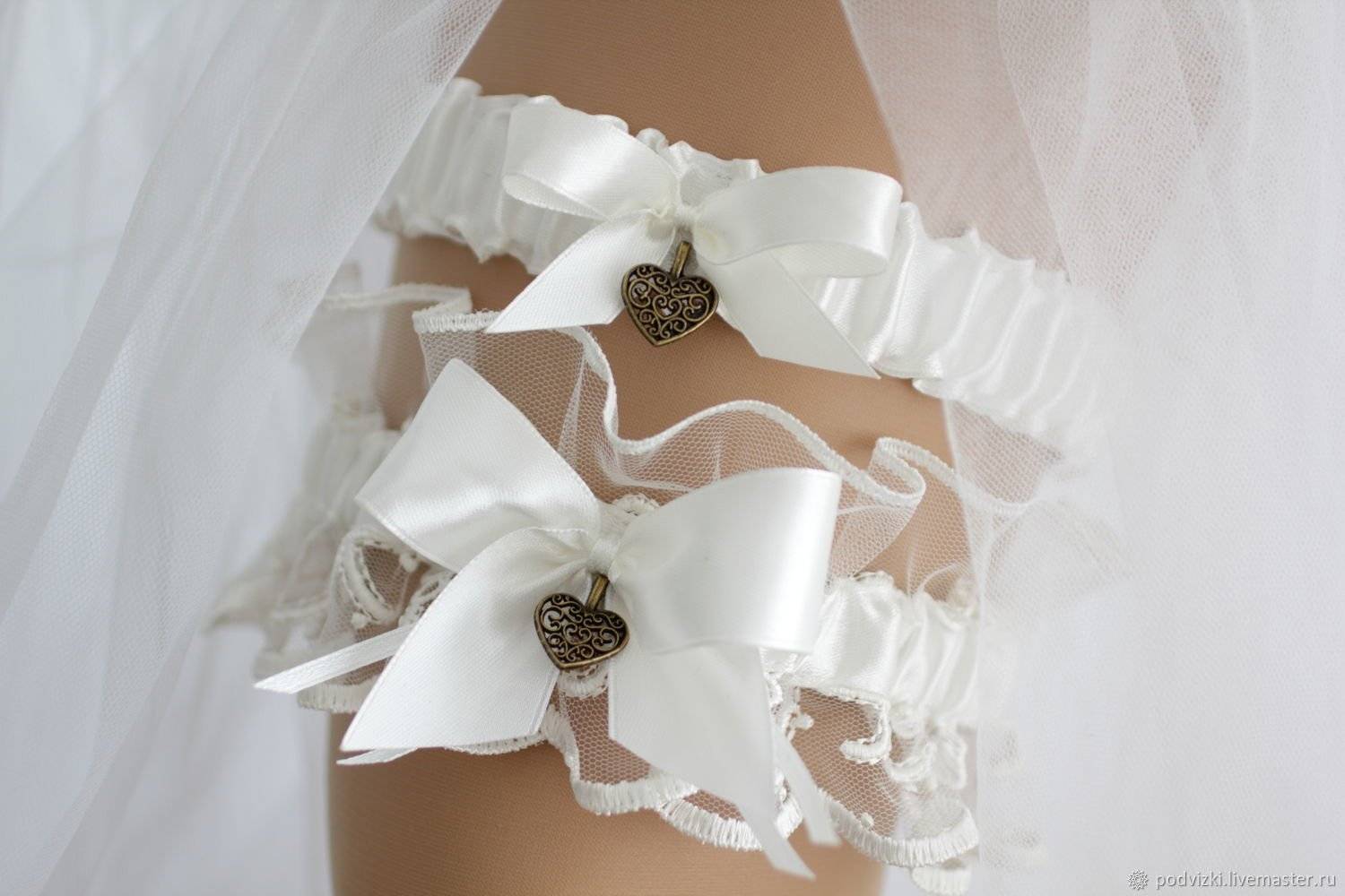 Как сделать свадебную подвязку своими руками