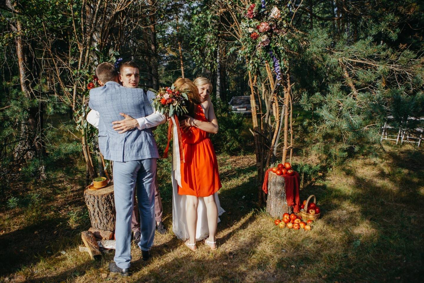 Идеи по проведению яблочной, русской, христианской свадьбы – сценарии
