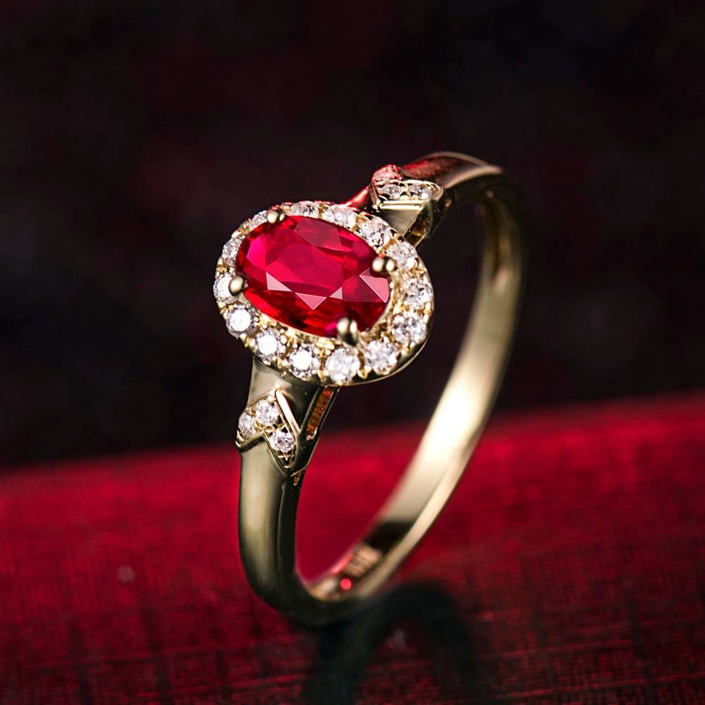 Кольцо с рубином из золота белого или желтого, серебра. как выбрать женское колечко для помолвки или мужской перстень с рубином эпохи ссср