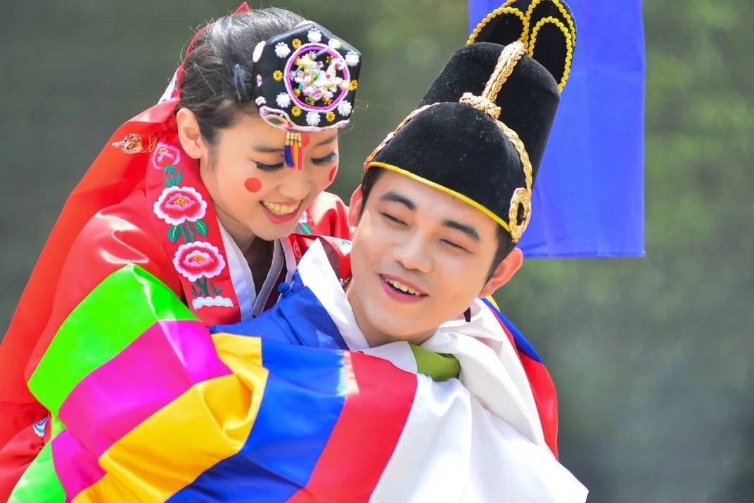Корейская свадьба: уникальные традиции и обычаи, национальные платья и костюмы