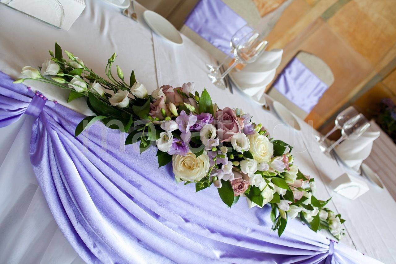 Цветы на стол на свадьбу - интересные композиции