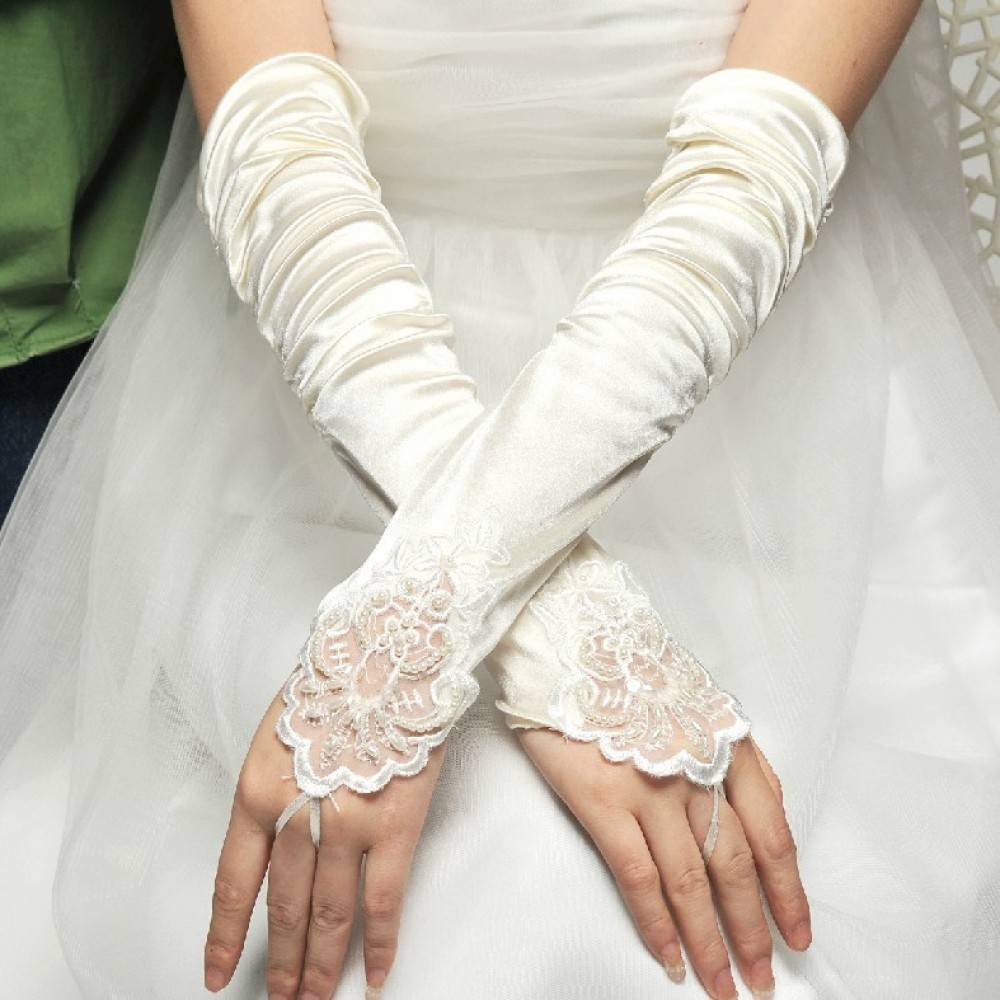 Как правильно выбрать и носить свадебные перчатки