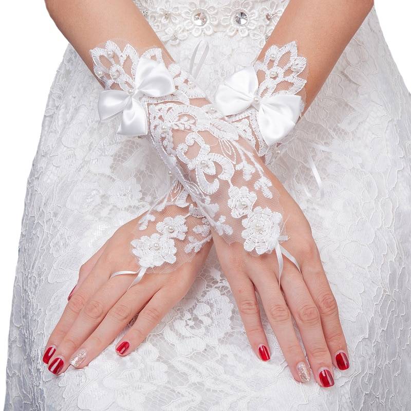 Свадебные перчатки для невесты: как правильно выбрать аксессуар