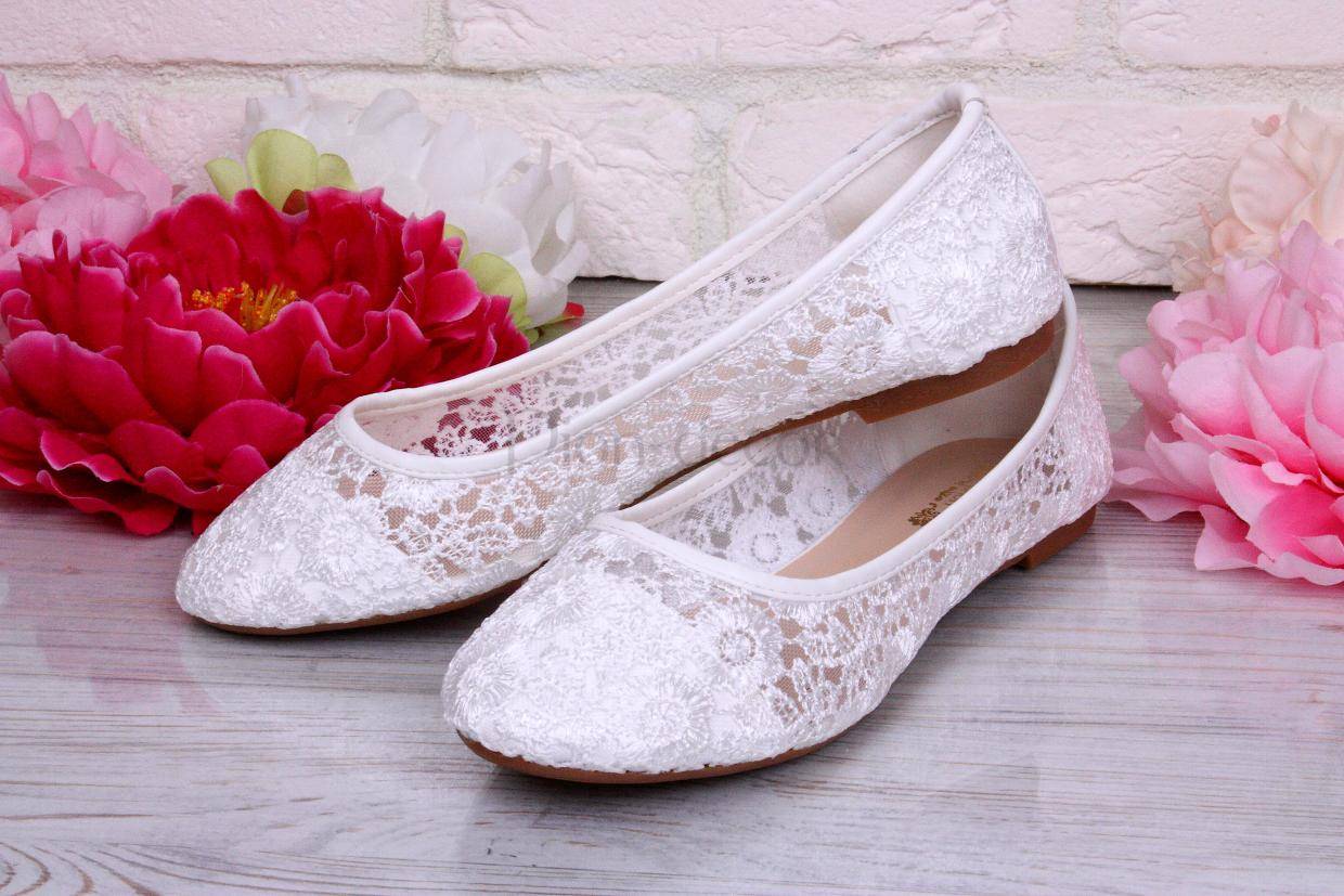 Правильно подобранные свадебные туфли на низком каблуке - это залог красивого образа невесты. фото и советы - svadbasvadba