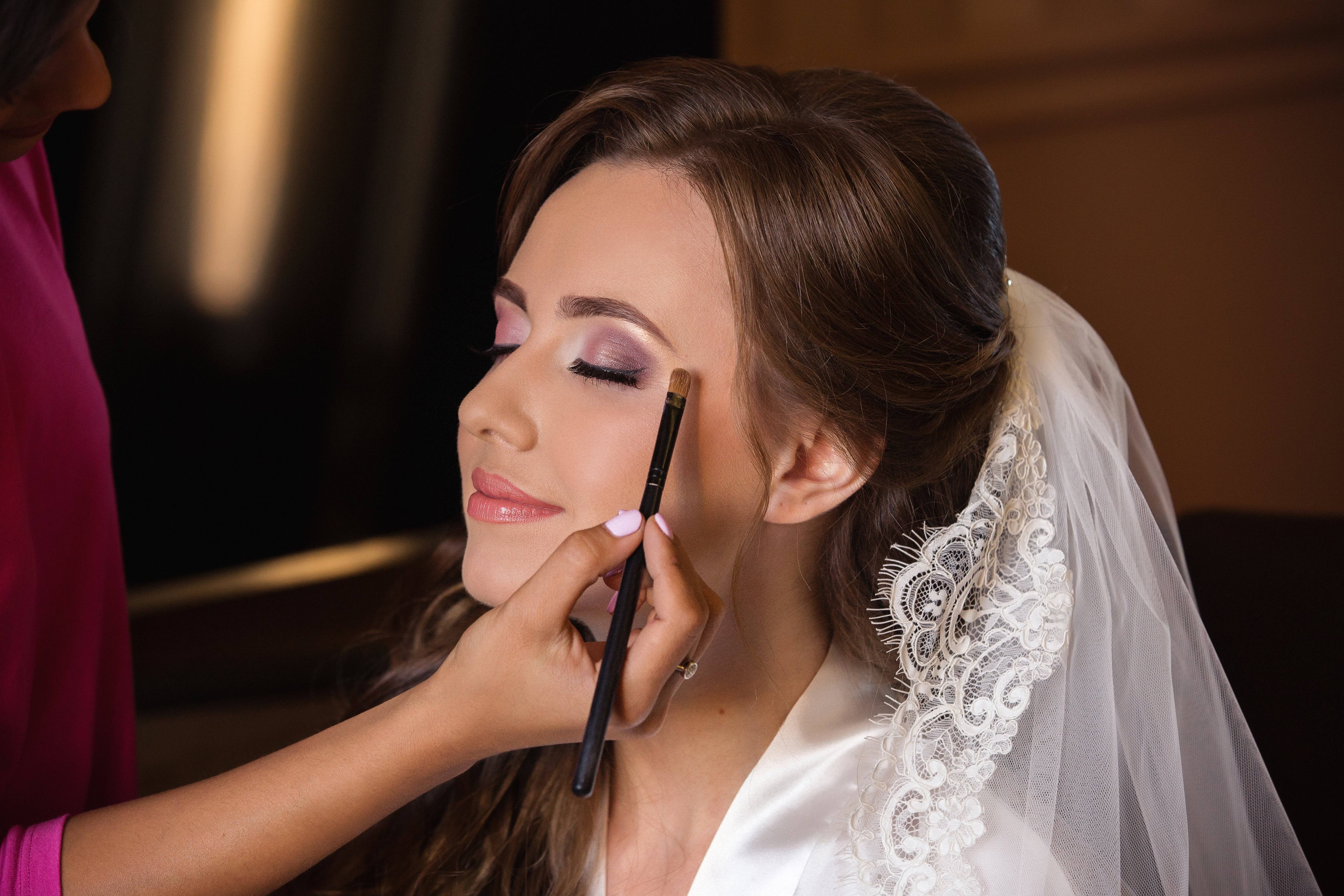 Топ-9 главных трендов свадебного макияжа 2021 года: модный мейкап для стильной невесты