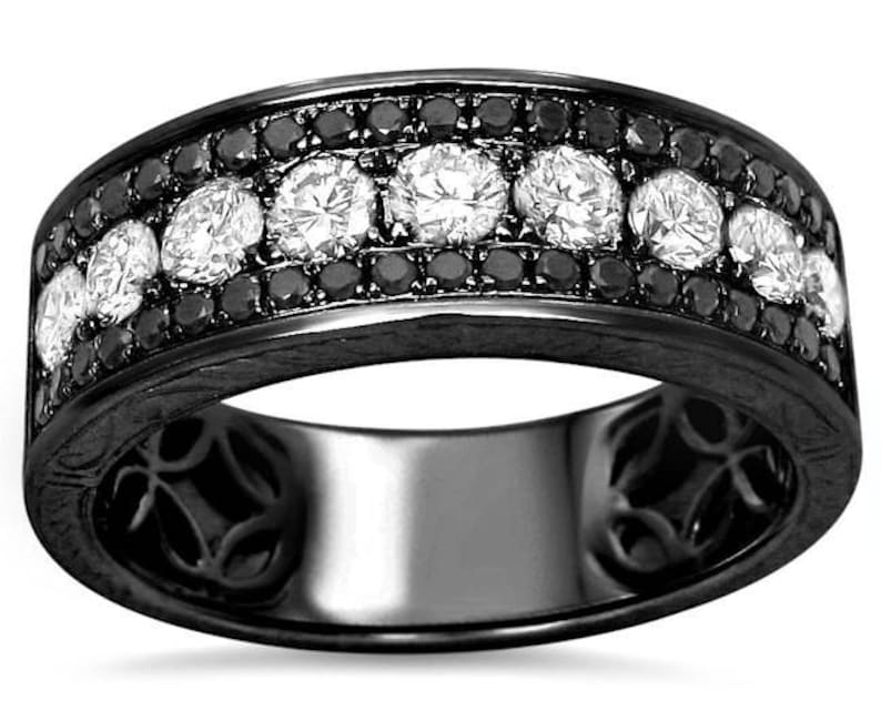 Черные обручальные кольца: золотые и с эмалью, советы и фото