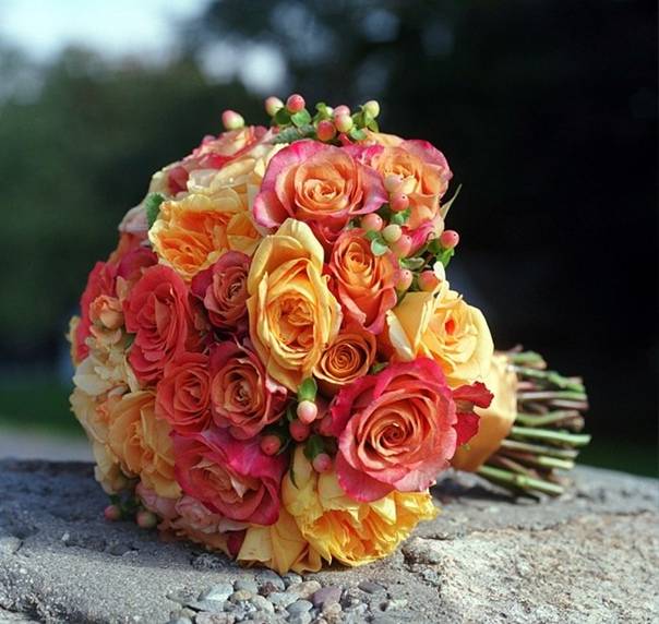Букет невесты оранжевых цветов: как выбрать свой?