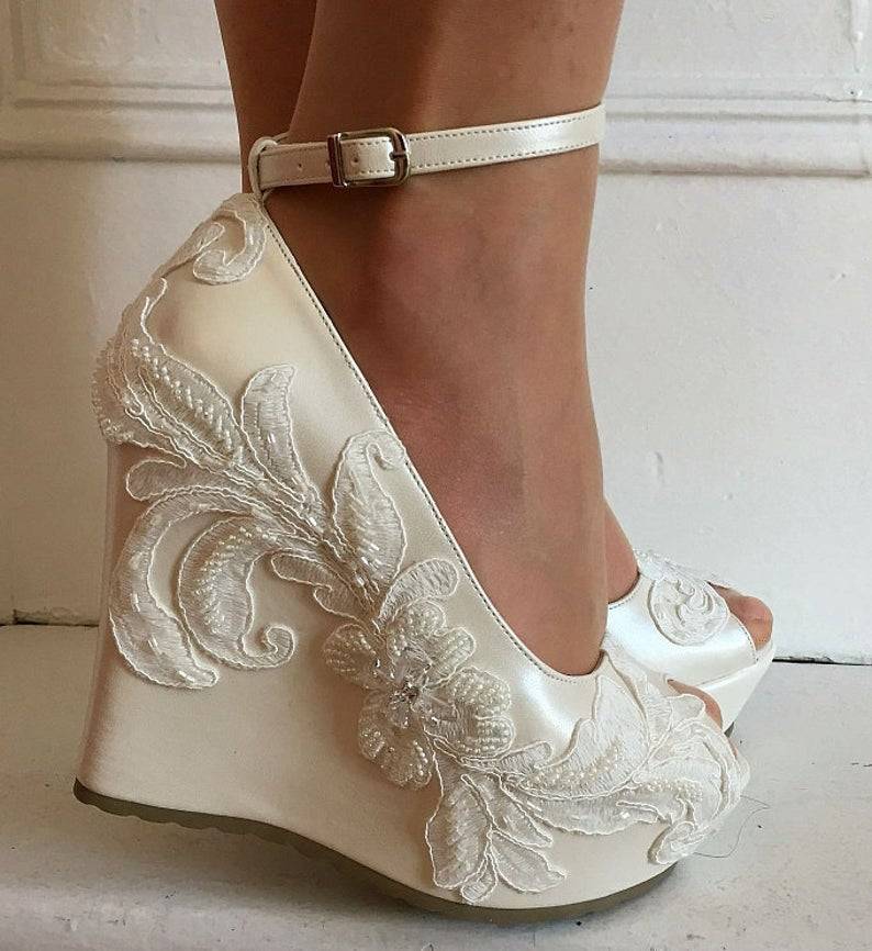 ᐉ свадебные туфли на танкетке – как выбрать модель для невесты - ➡ danilov-studio.ru
